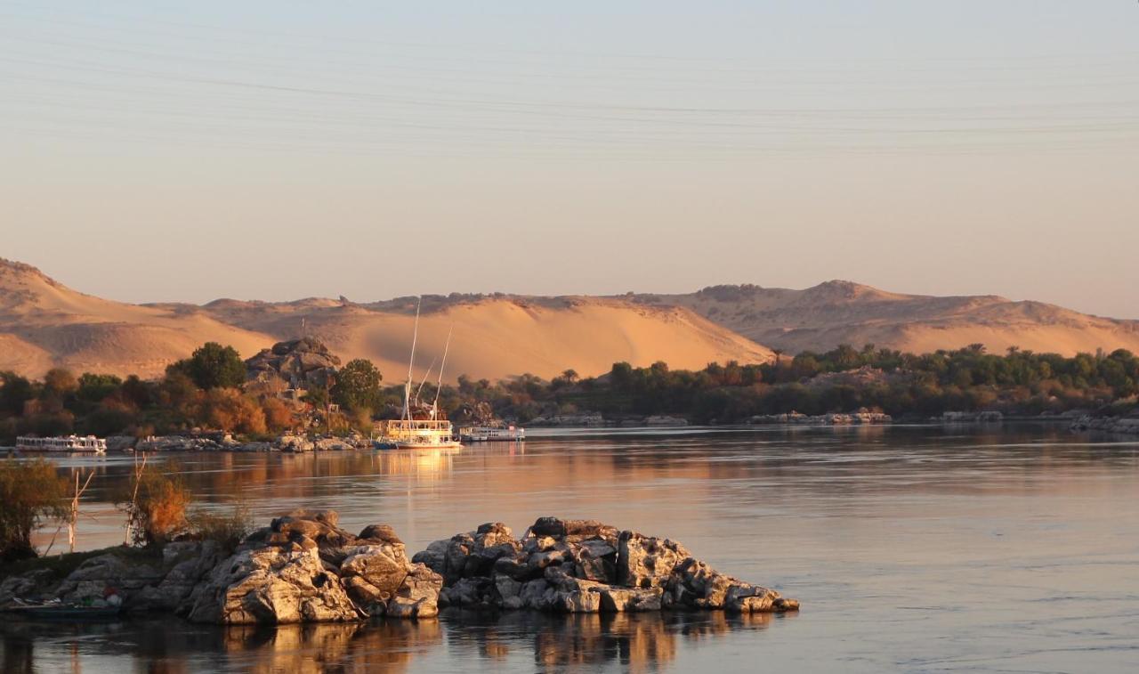 Artika Hotel Aswan Exteriör bild