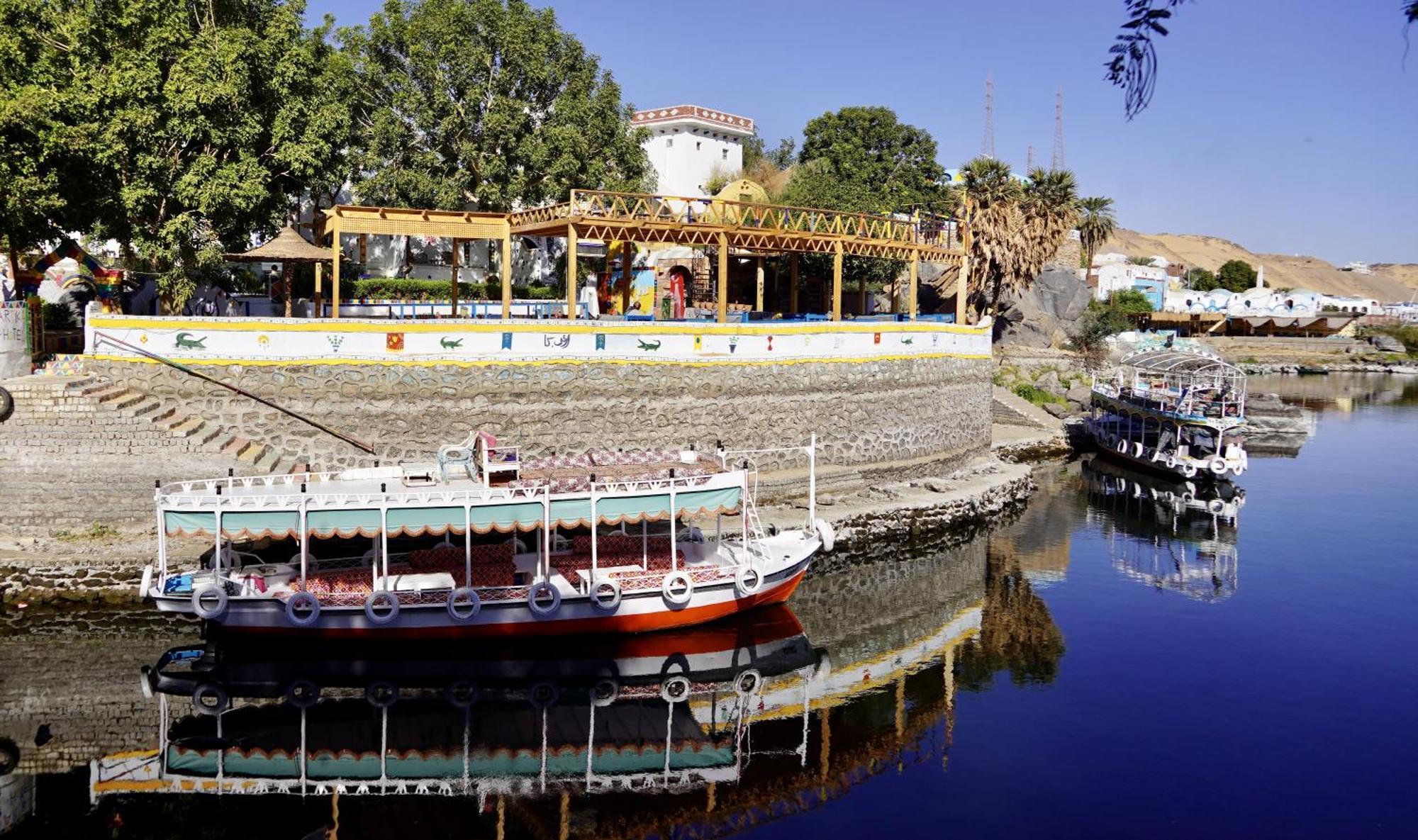 Artika Hotel Aswan Exteriör bild