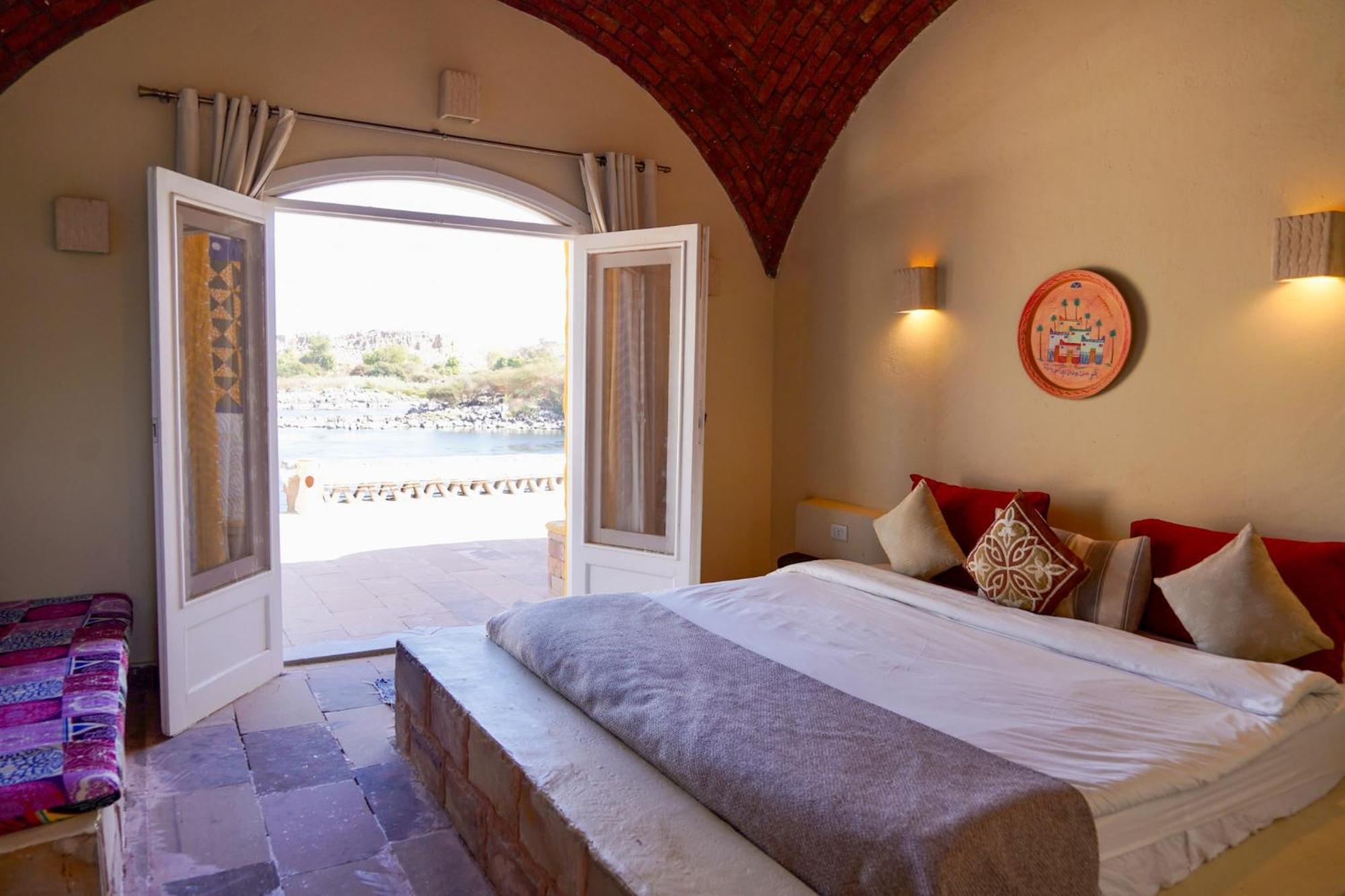 Artika Hotel Aswan Exteriör bild