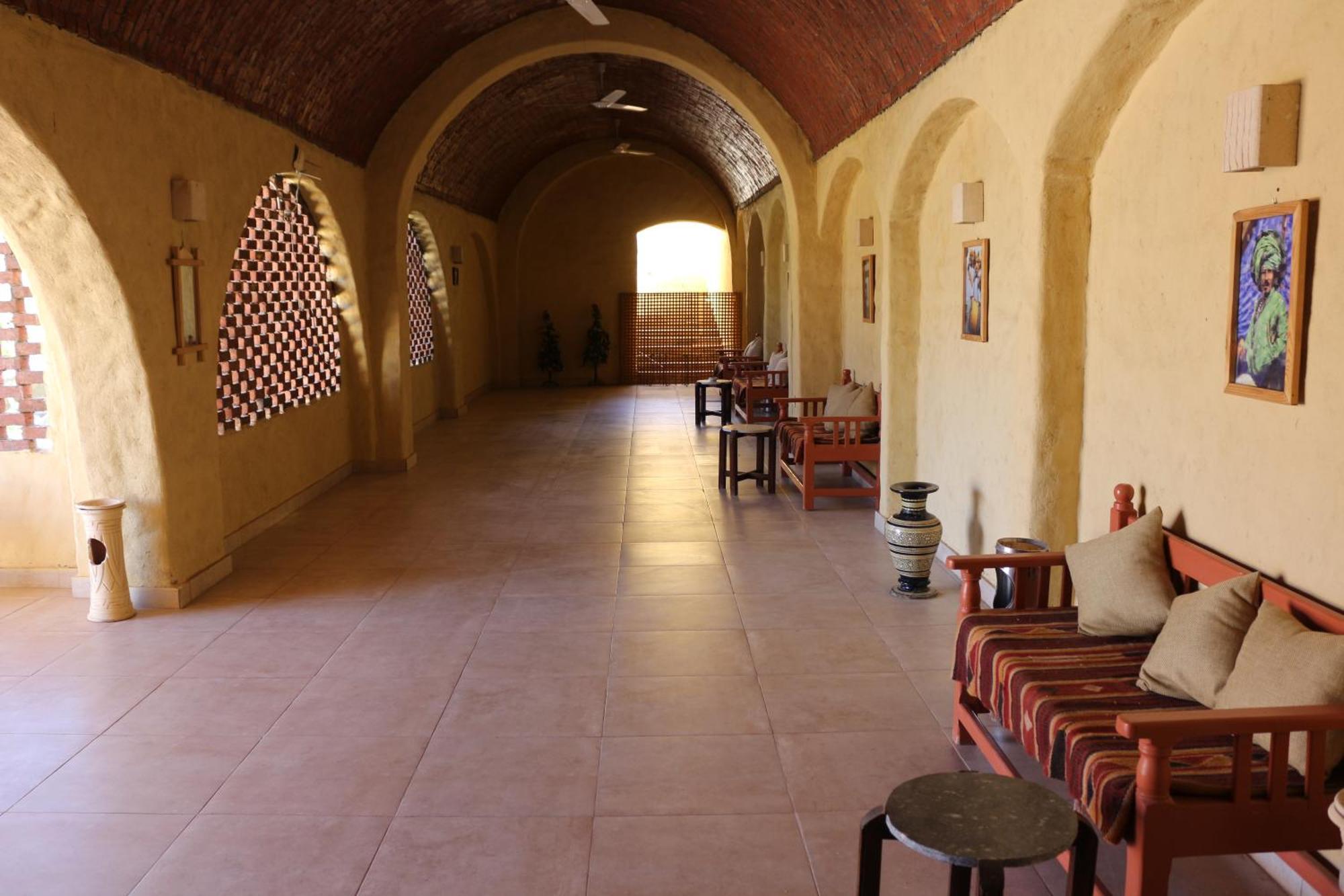 Artika Hotel Aswan Exteriör bild