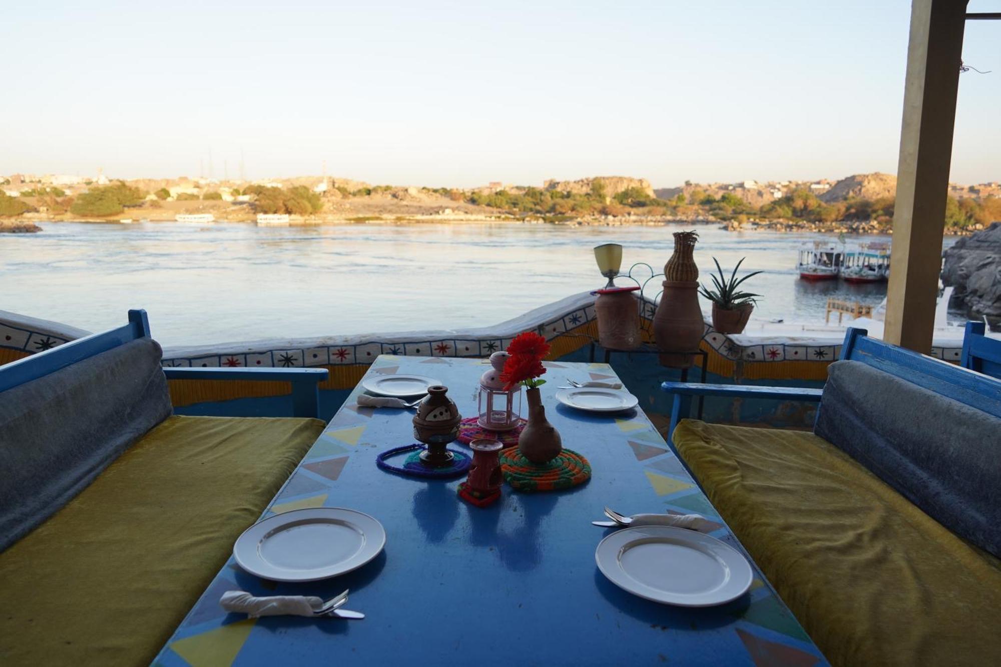 Artika Hotel Aswan Exteriör bild